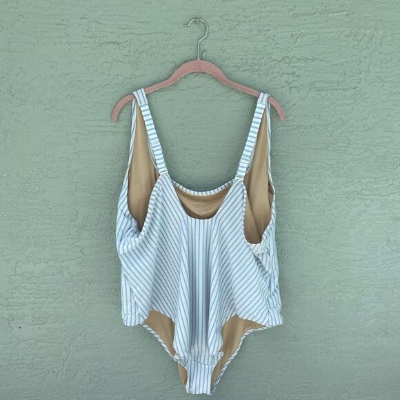 4X Old Navy NWT One Piece Bathing Suit 4 X - Picture 2 of 11